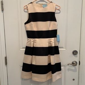 CeCe Off-White and Black Party Dress Size 6.